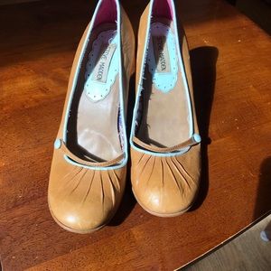 Steve Madden Prezious Heels size 8.5B